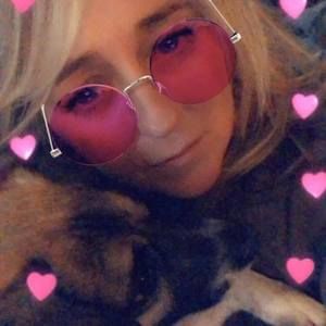 Meet your Posher, Wendy